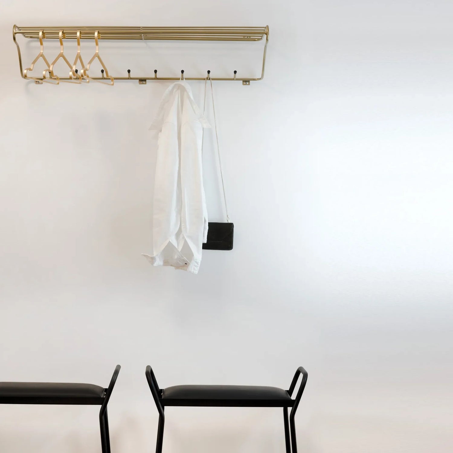 Hat rack for your favourite items [5 stylish options]