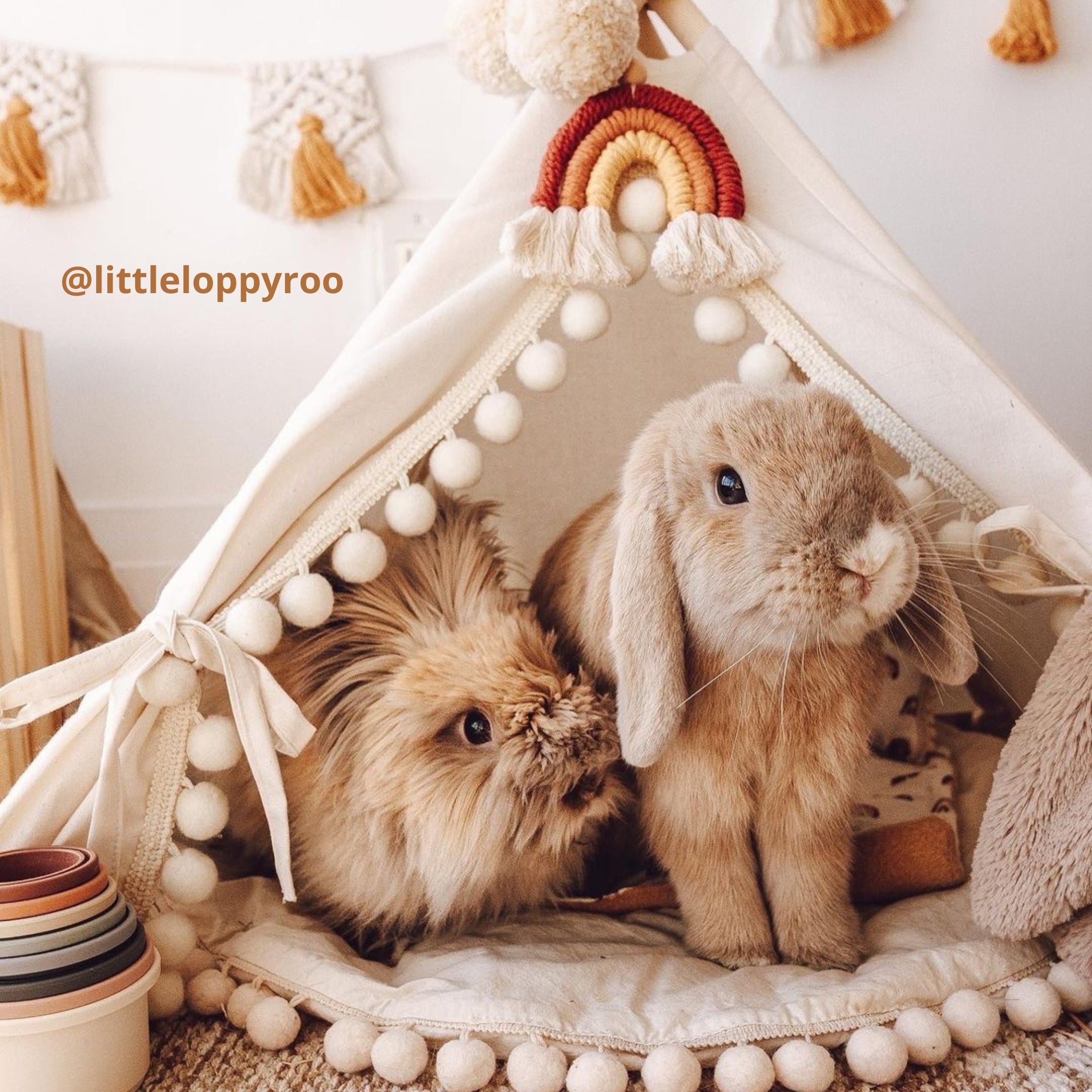 MINICAMP Rabbit Teepee, Bunny Bed in Ecru With Pompoms – Size XS