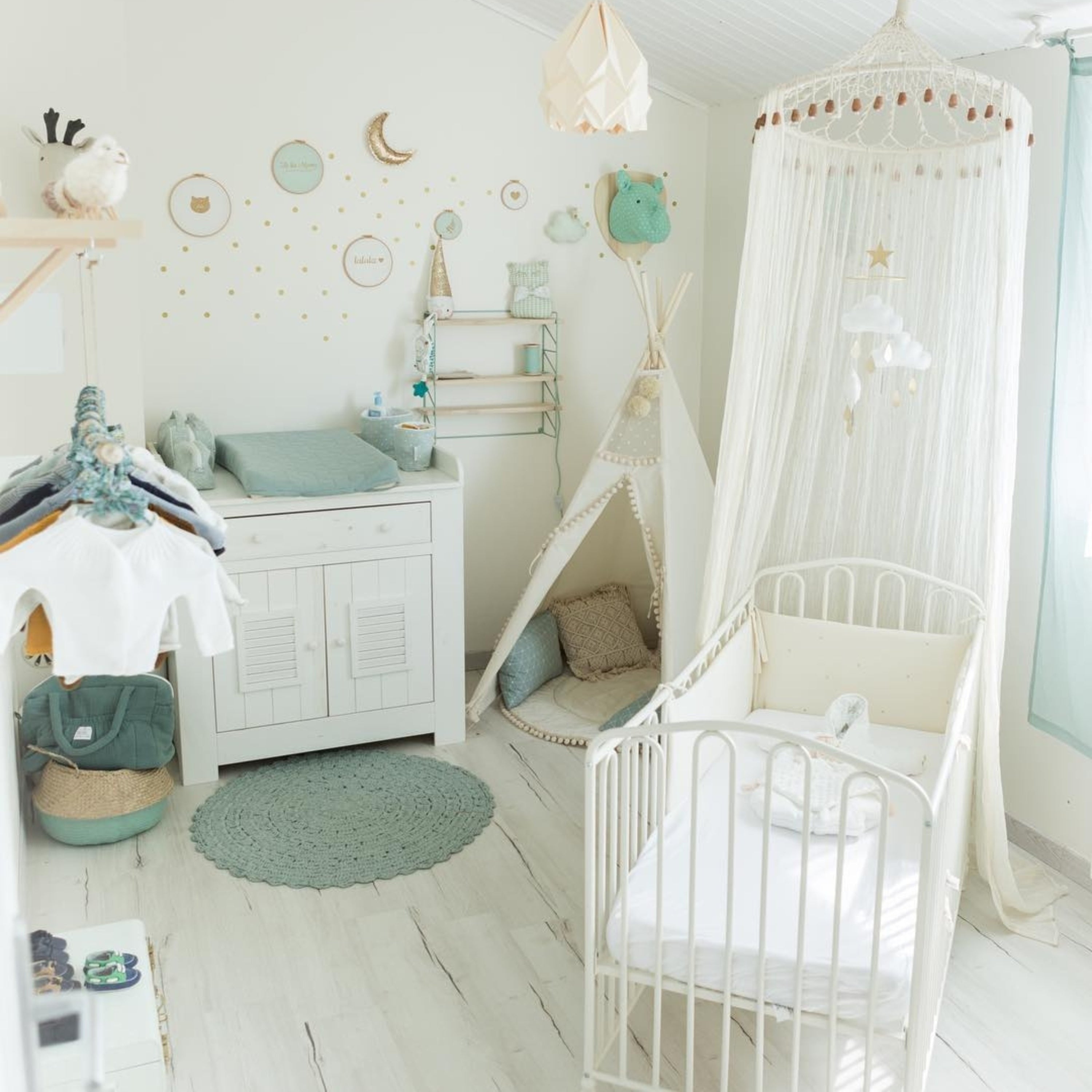 MINICAMP Original Play Tent With Pompoms