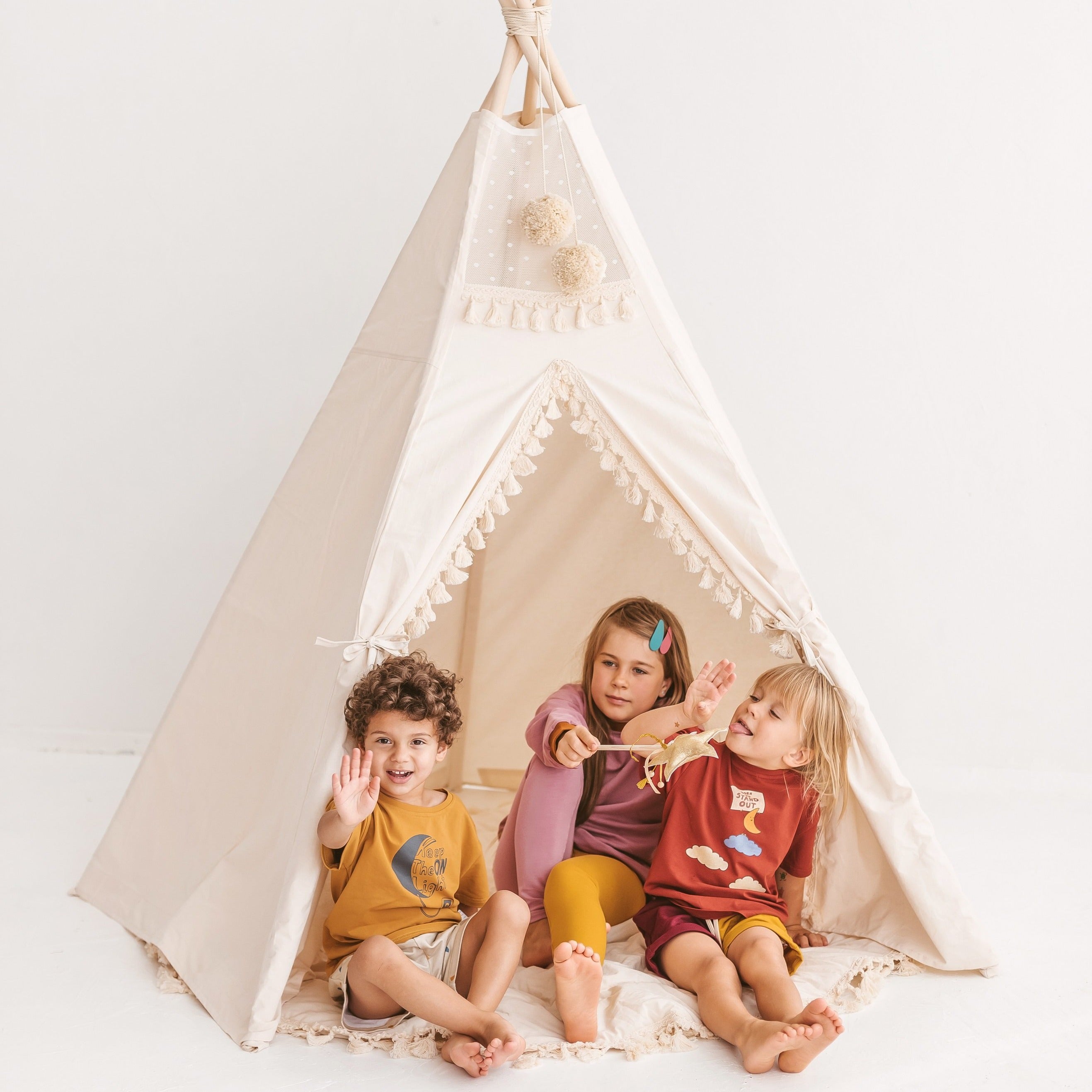 MINICAMP Extra Large Indoor Teepee Tent With Tassels Decor