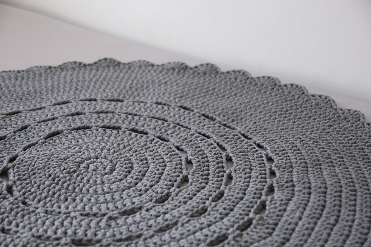 Crochet Doily Rug | DARK GREY