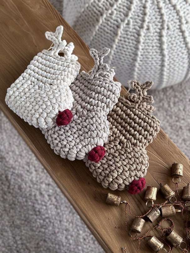 Crochet Reindeer Stocking | Cappuccino & Red Nose