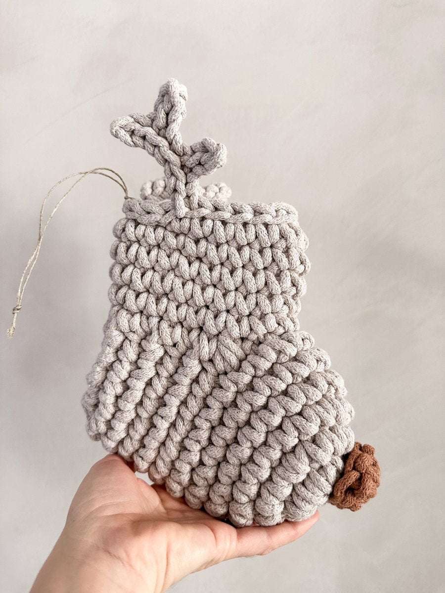 Crochet Reindeer Stocking | Oatmeal & Cinnamon Nose