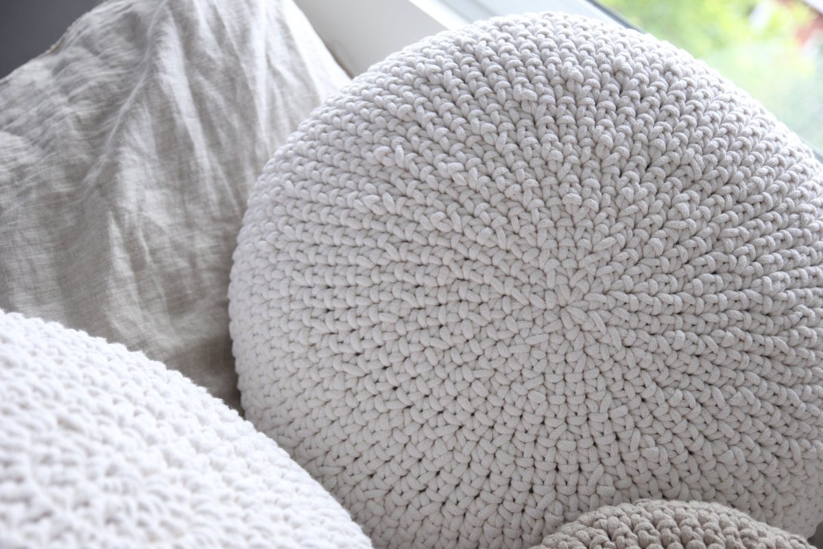Crochet Round Cushion | IVORY