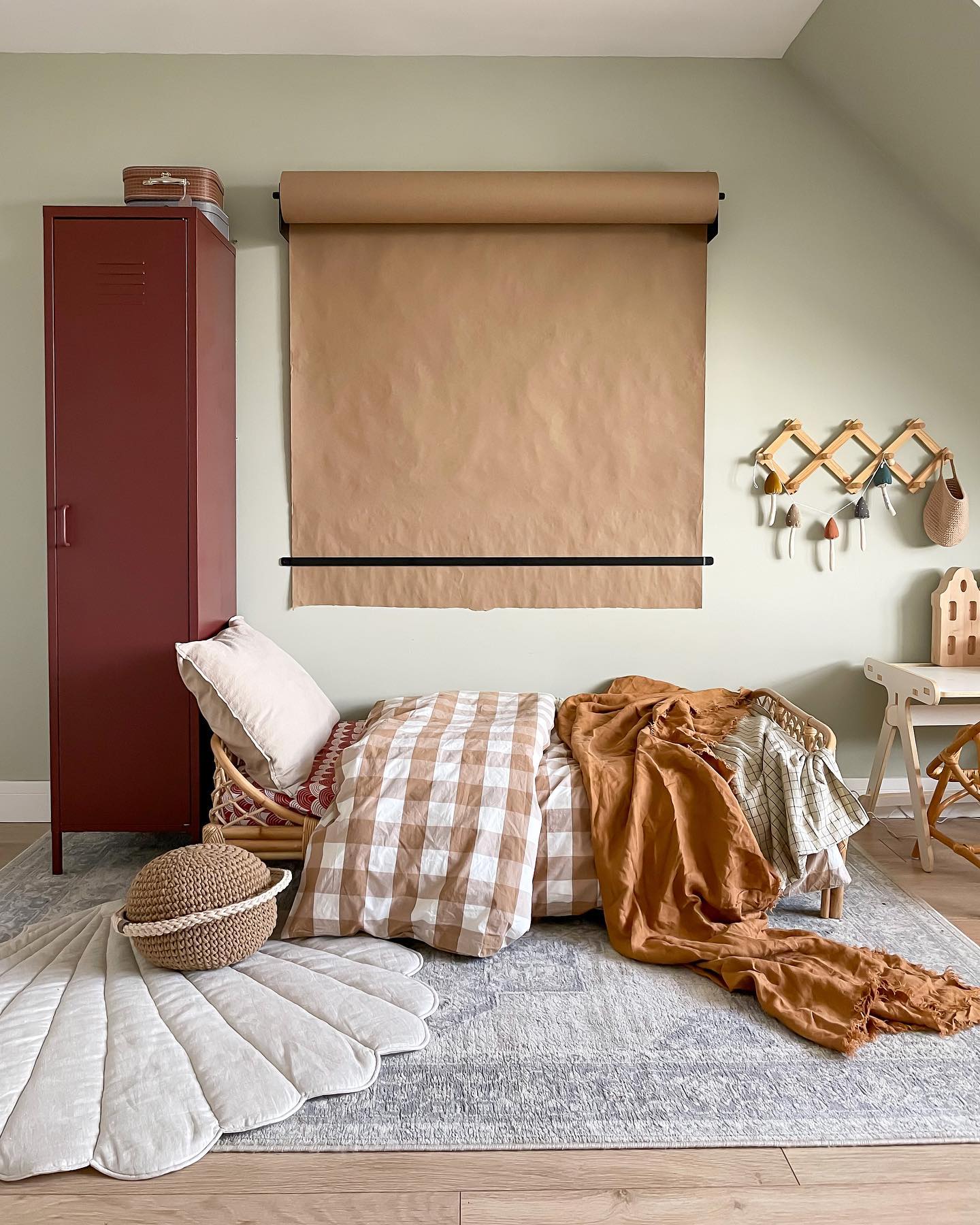 Crochet SATURN Cushion