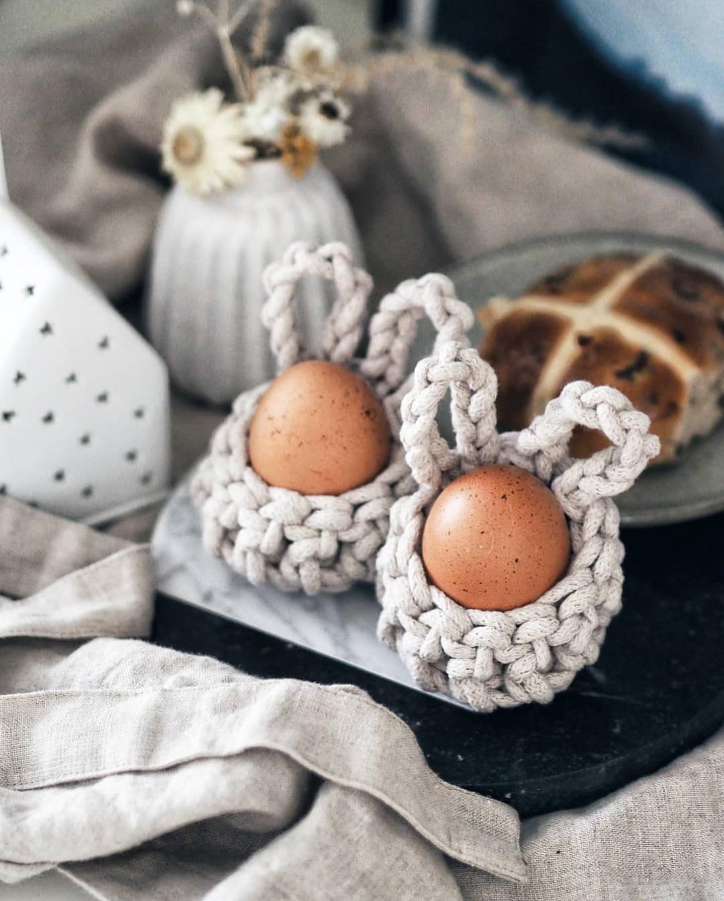 EASTER BUNNY EGG CUP