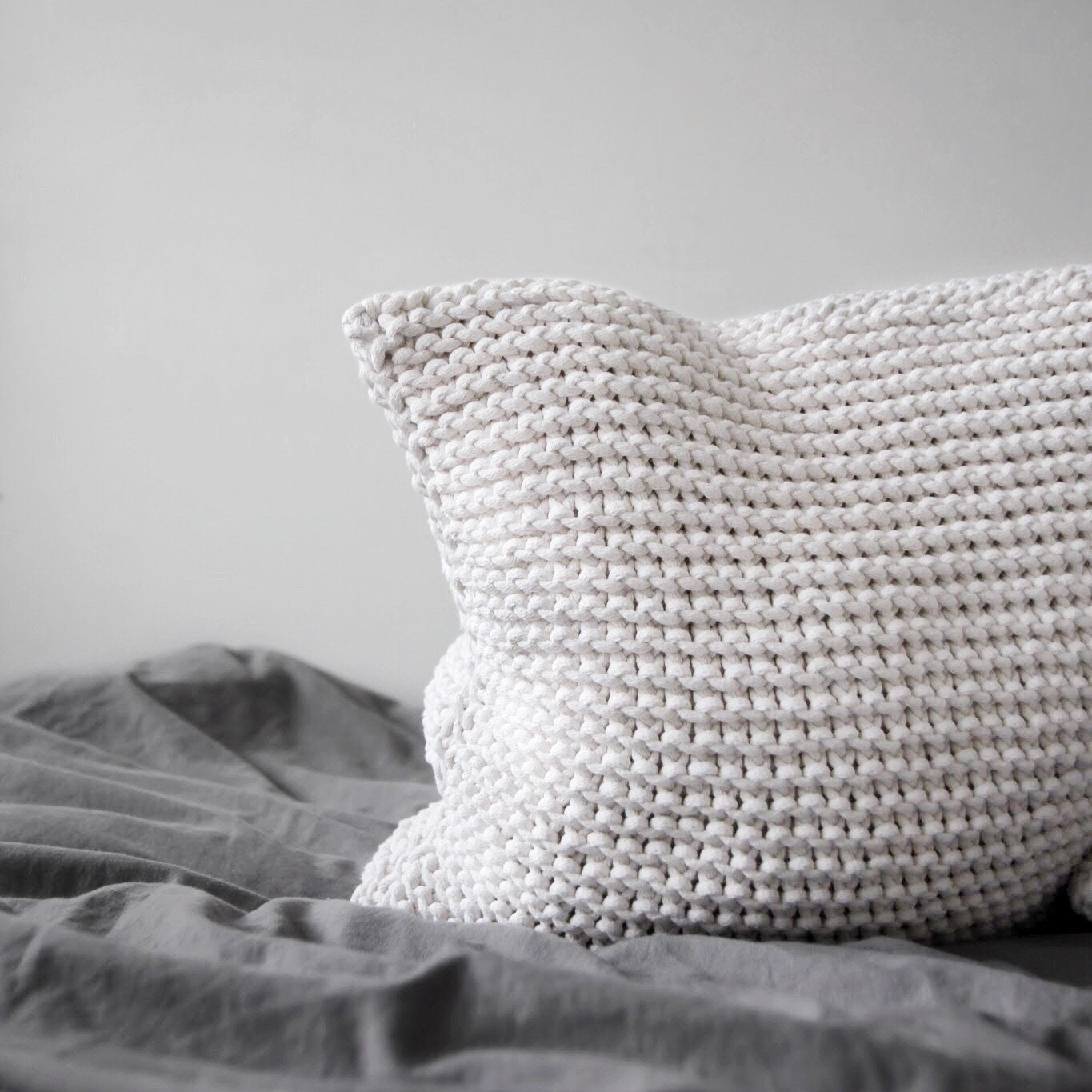 Knitted Square Cushion | IVORY