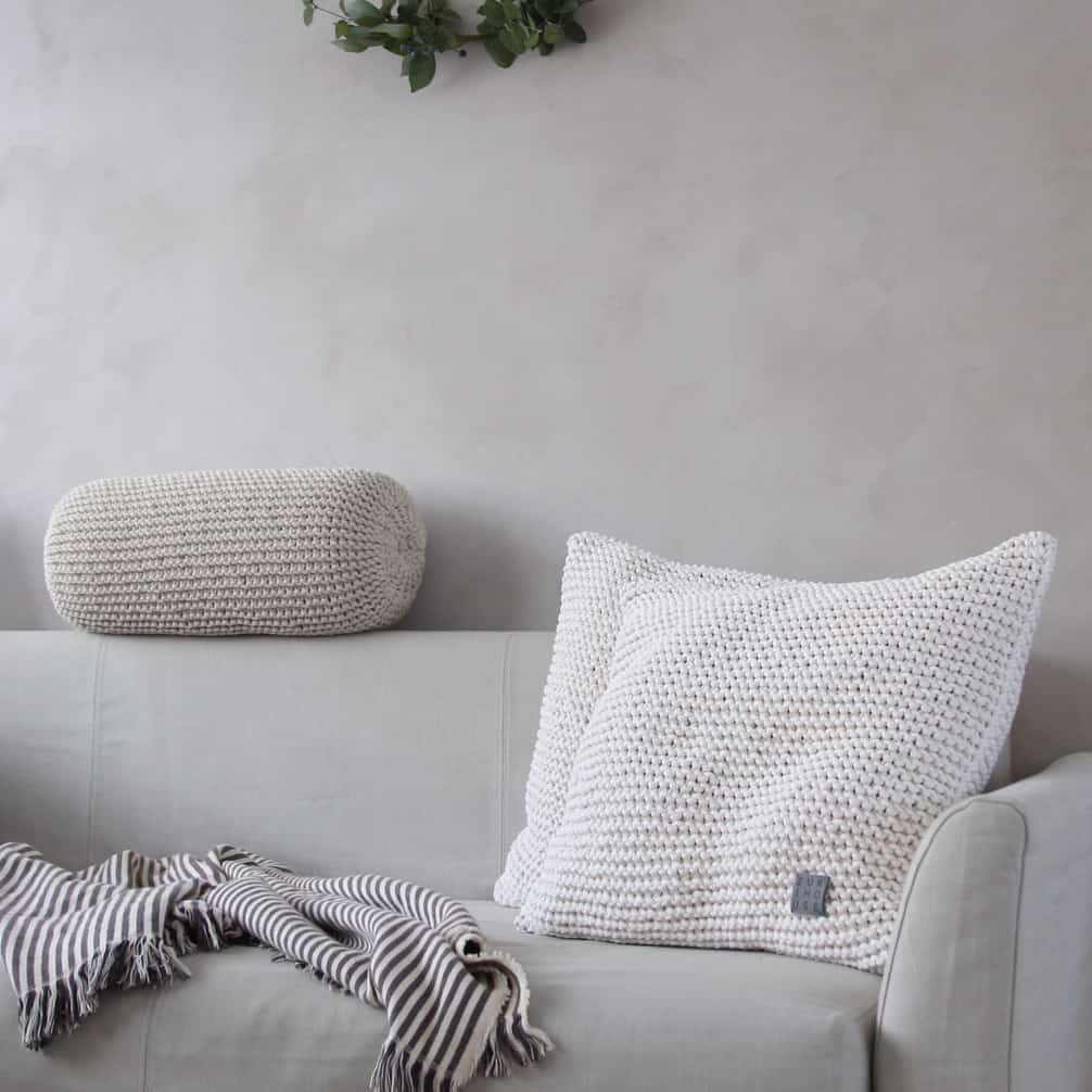 Knitted Neck Cushion | BEIGE
