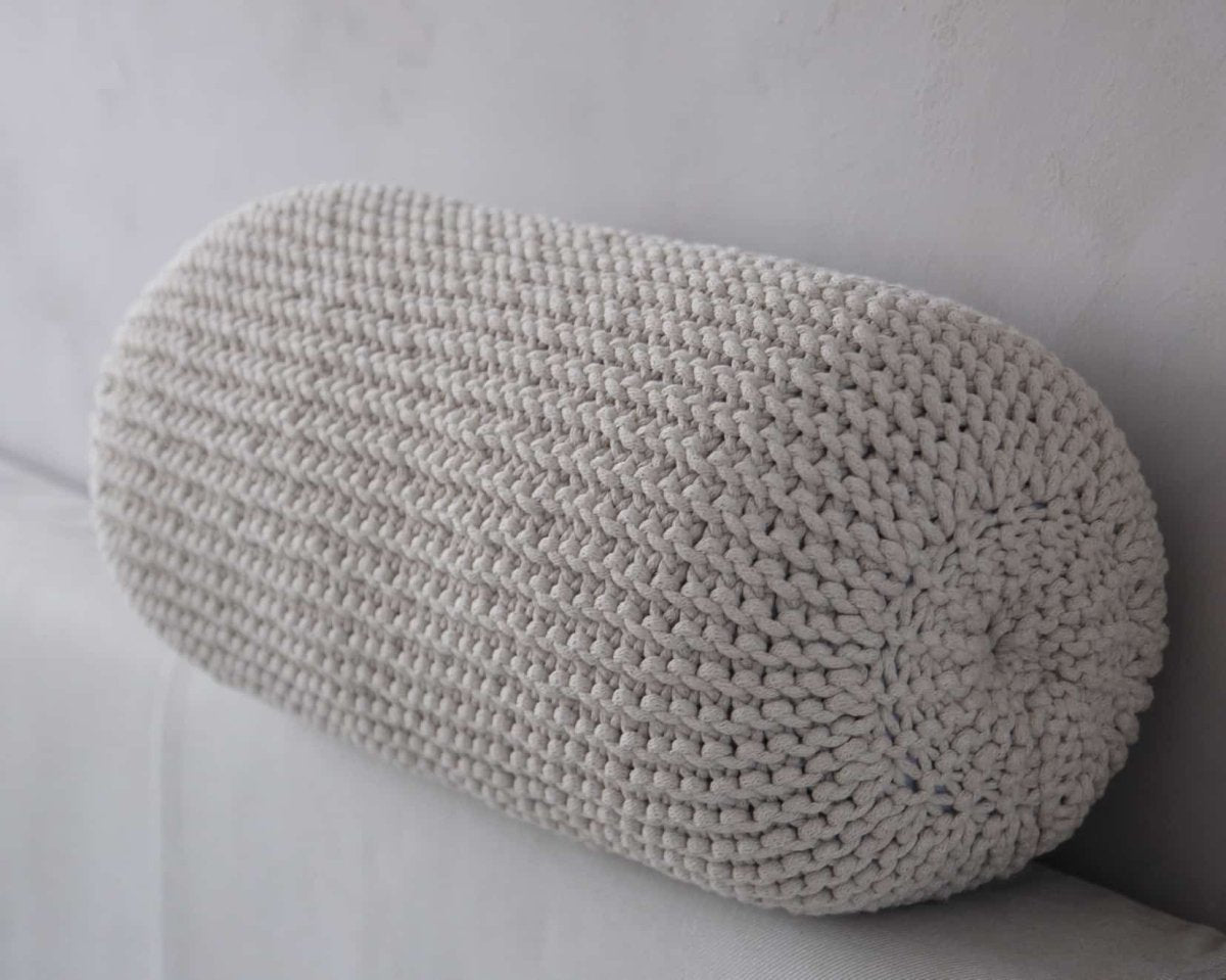 Knitted Neck Cushion | BEIGE