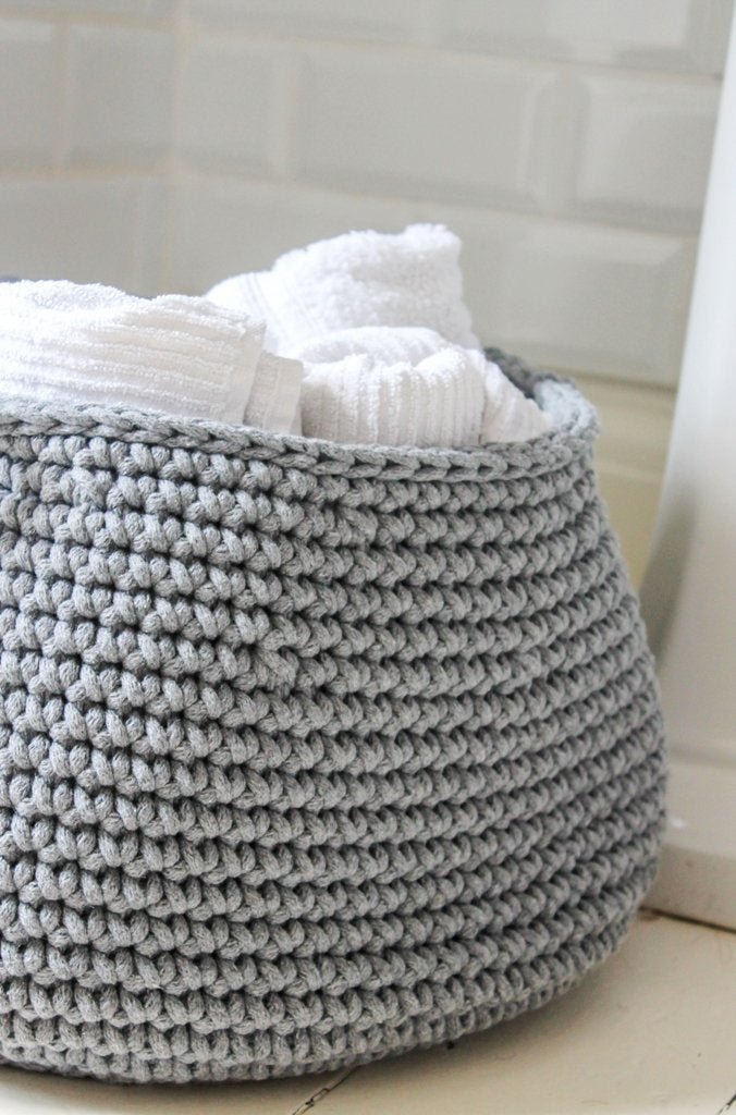 Crochet Basket, Size L | DARK GREY