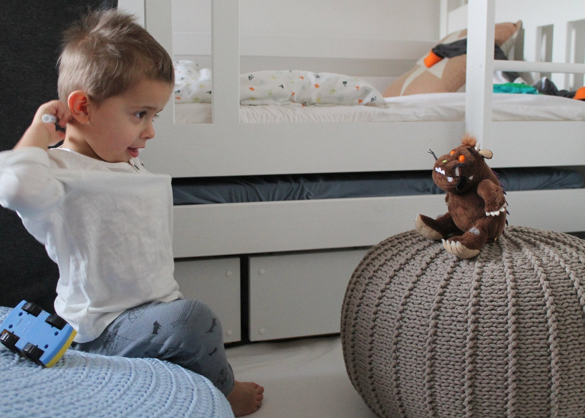 Knitted Pouffe, Medium | BEIGE