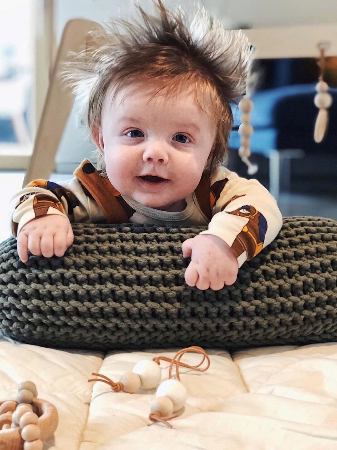 Knitted Neck Cushion | OLIVE GREEN