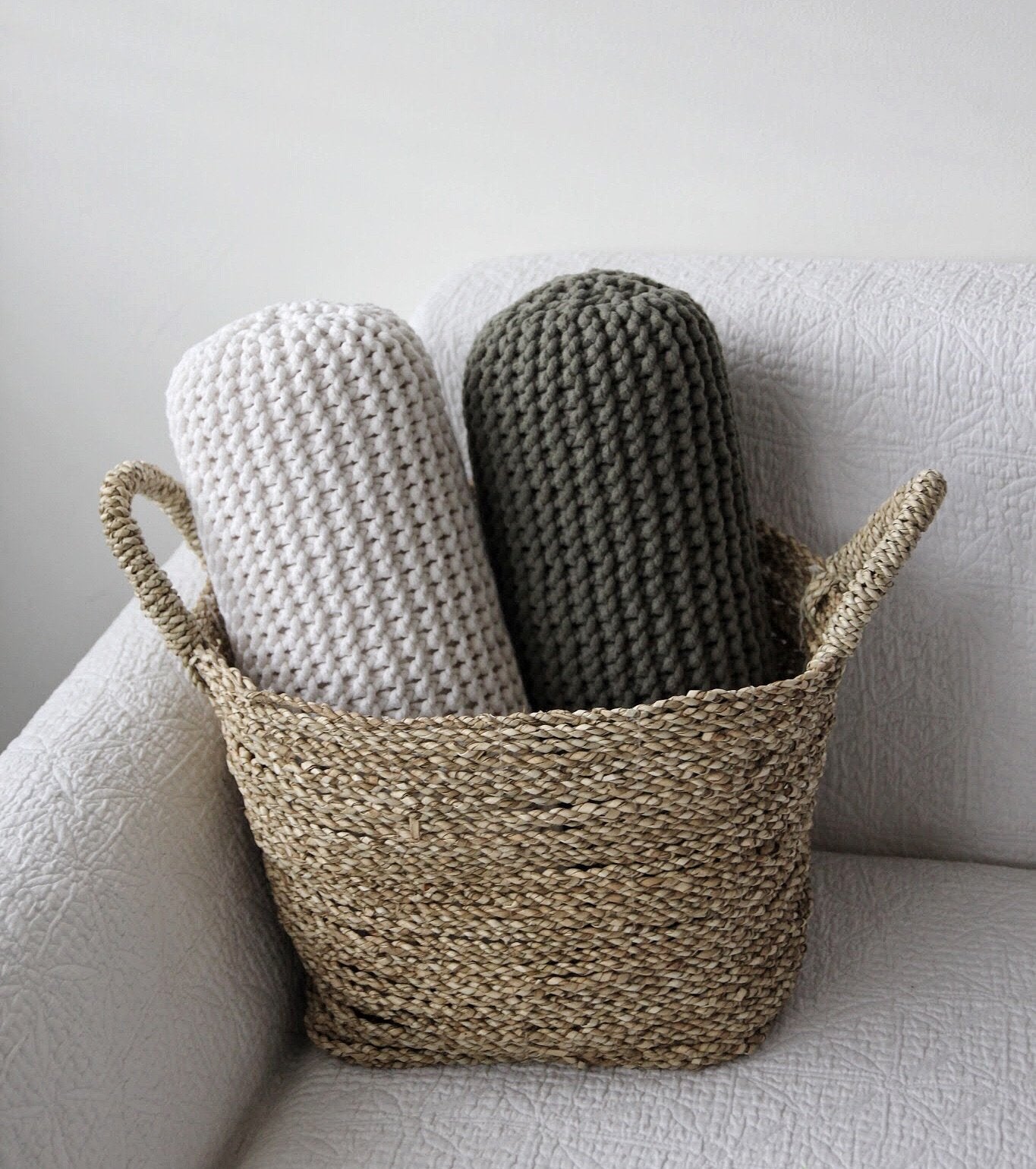Knitted Neck Cushion | OLIVE GREEN