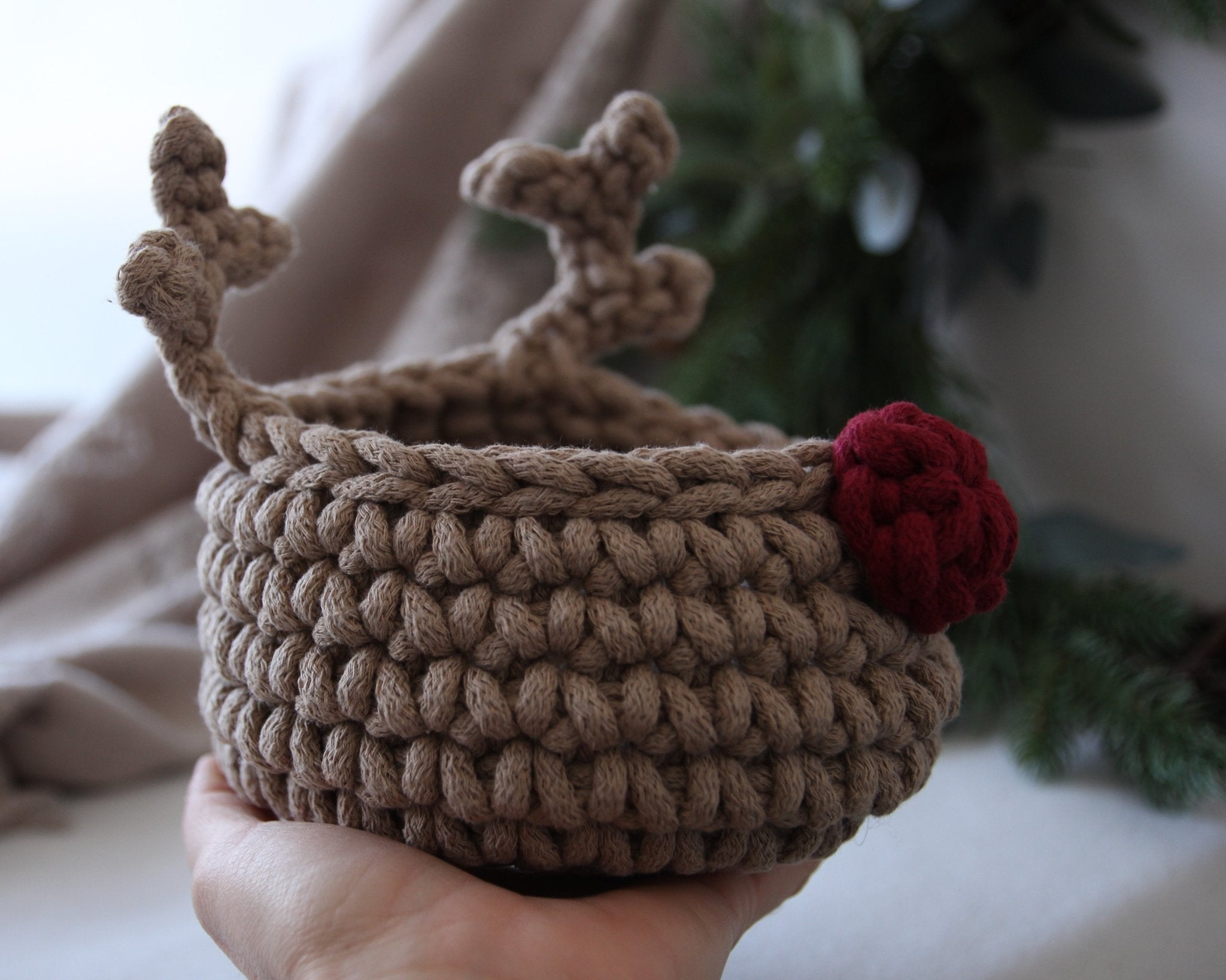 Reindeer Basket | Mocha