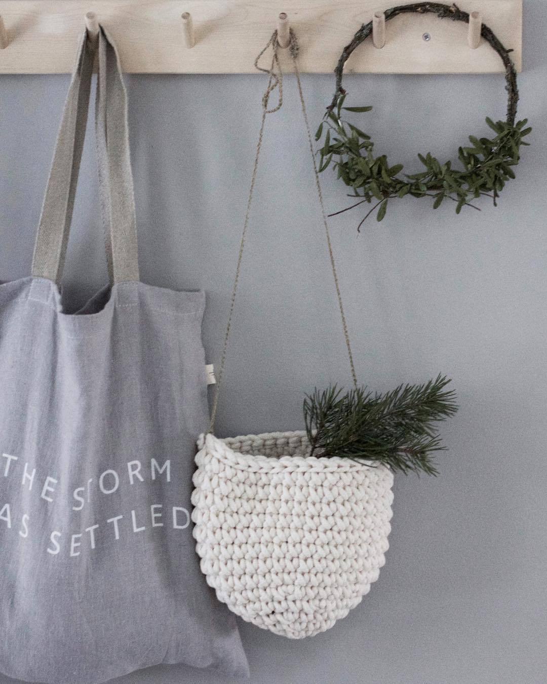 Crochet Hanging Basket, Small | IVORY