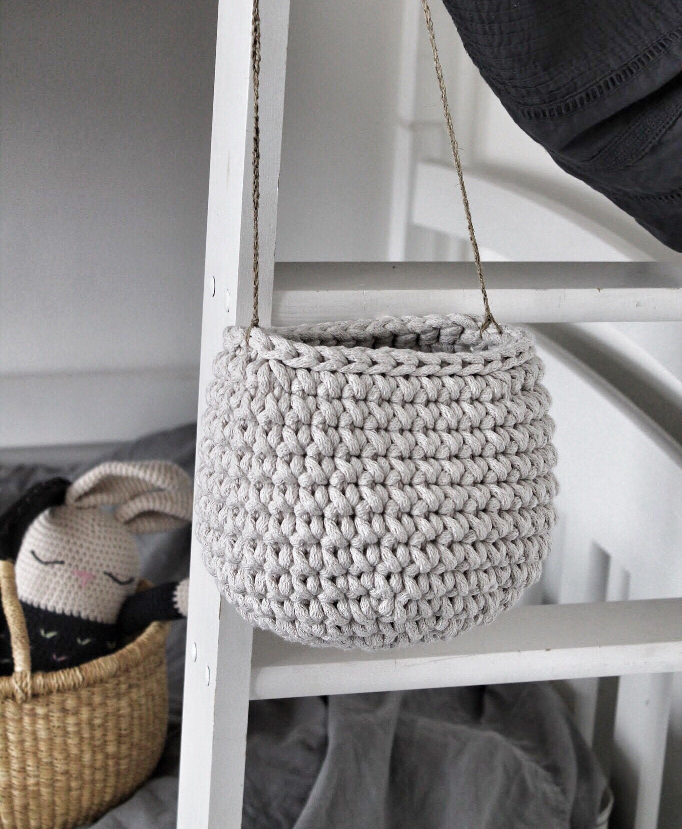 Crochet Hanging Basket, Small | OATMEAL