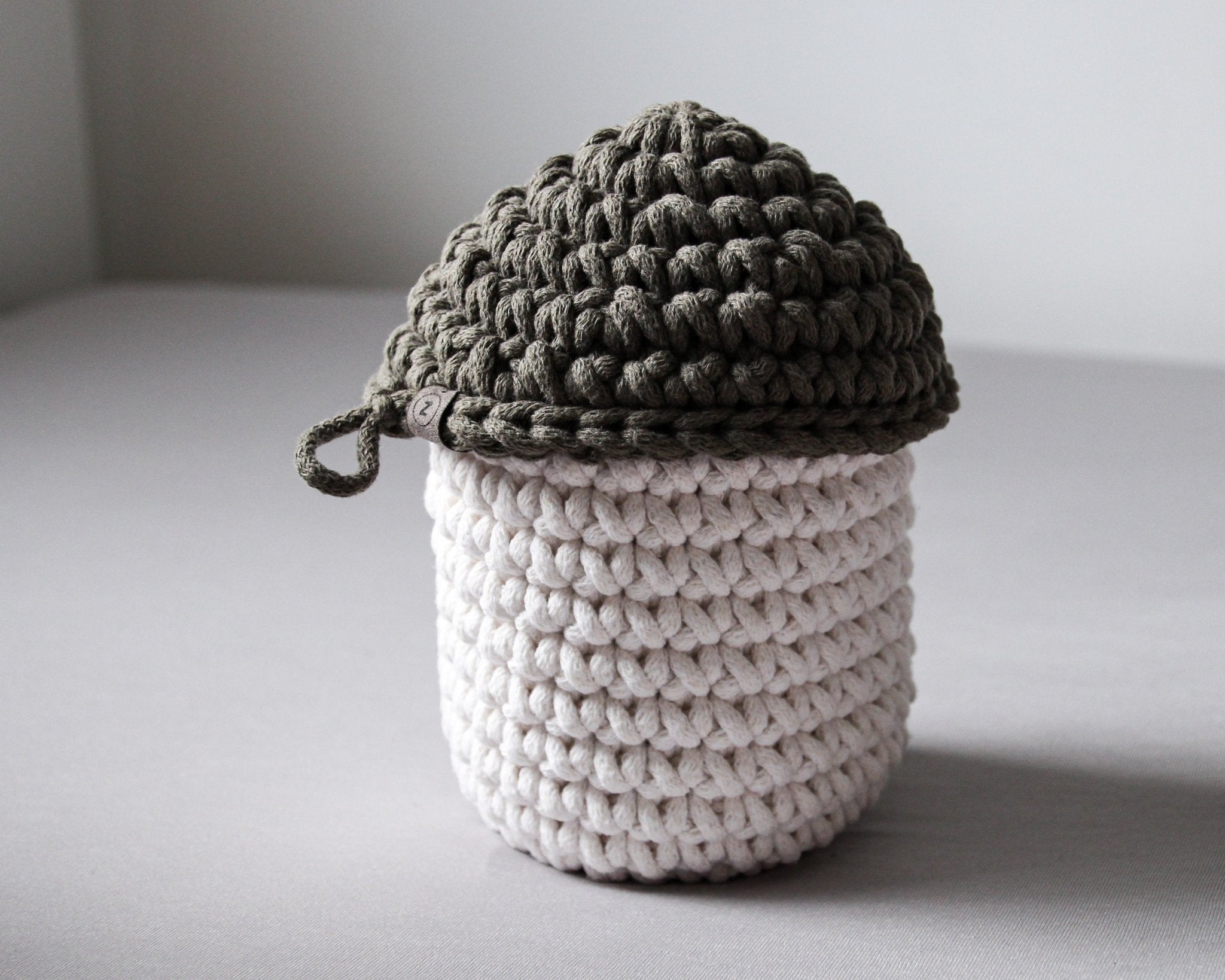 Smurf Basket | IVORY & OLIVE GREEN