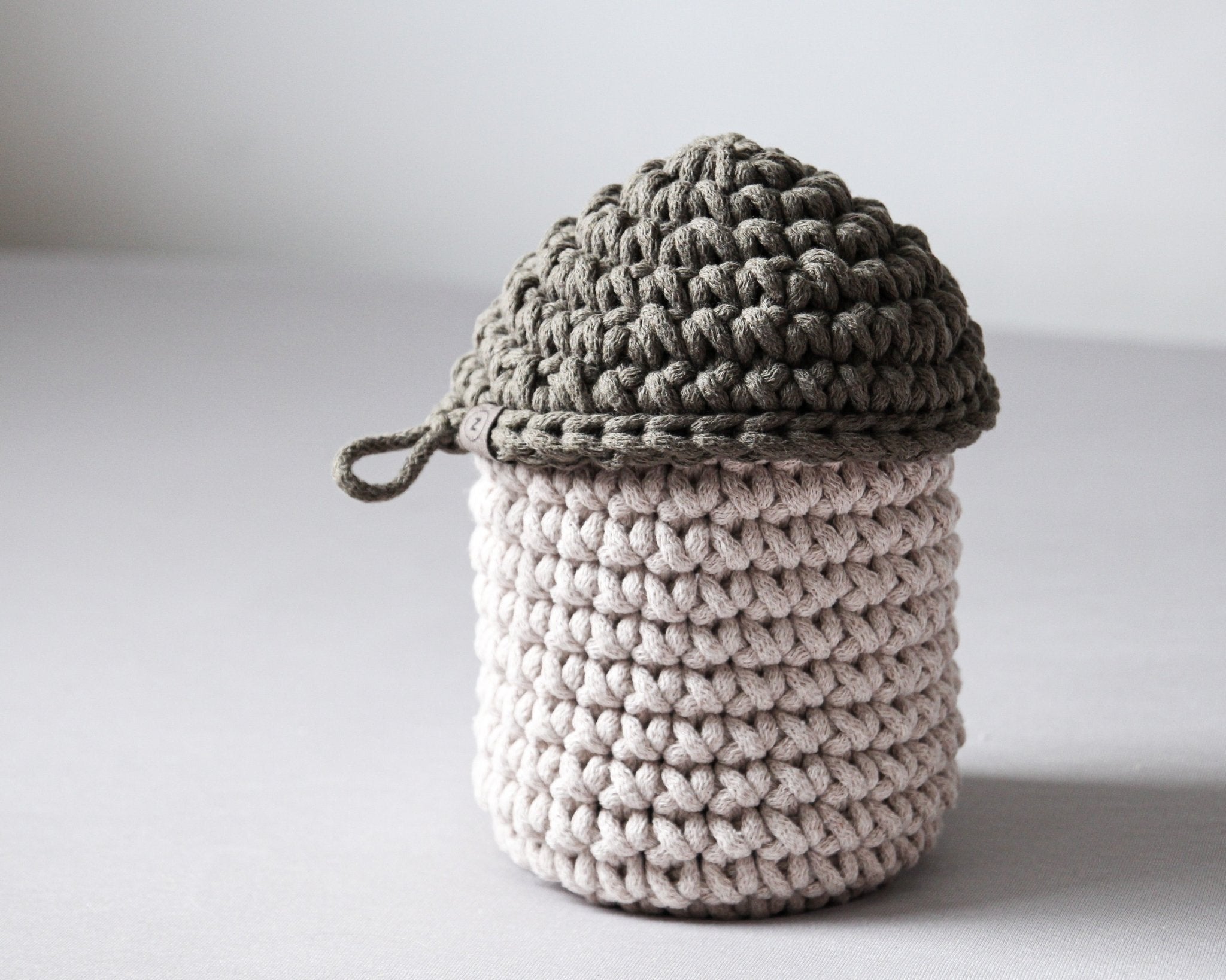 Smurf Basket | OATMEAL & OLIVE GREEN