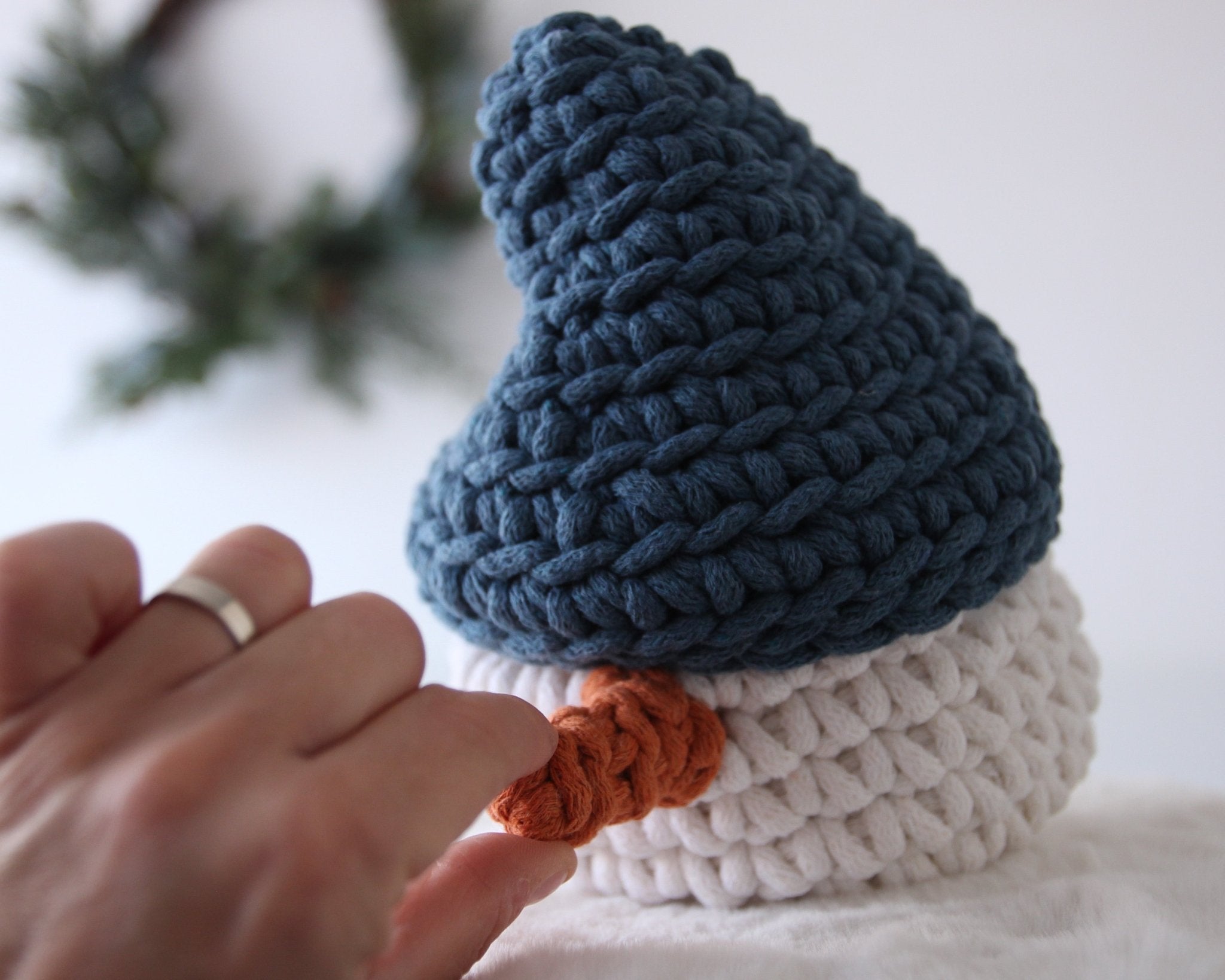 Crochet Snowman Basket