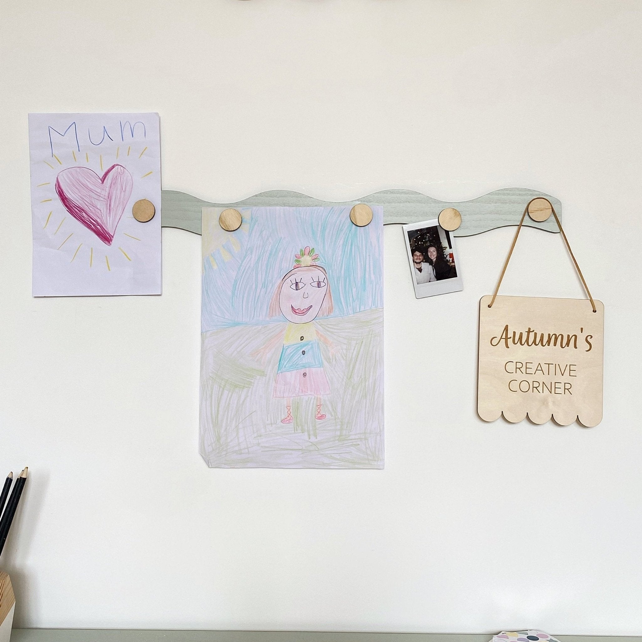 The Art Display Bar - Wavy - Colourpop